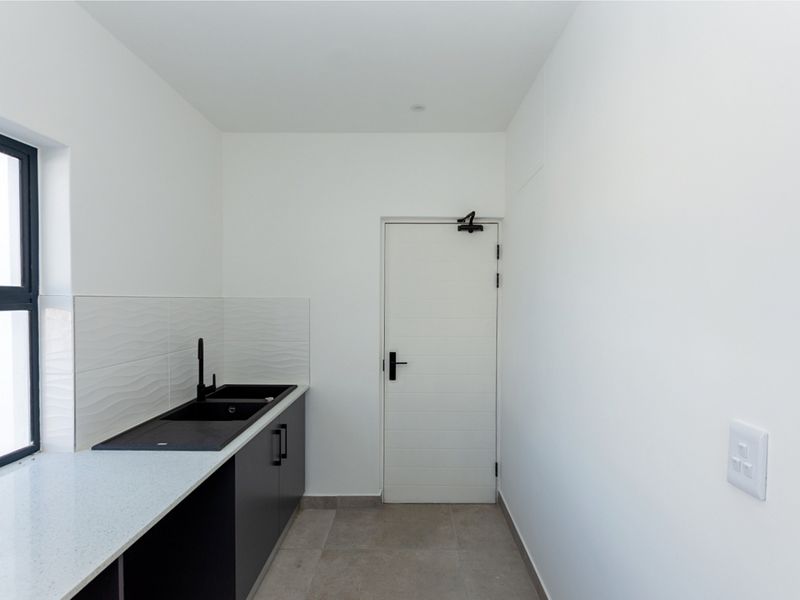 Shelley Point -  Perfect Family Home or Investment Opportunity - Photo 10