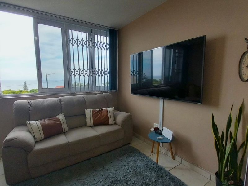 Modern 2-Bedroom Ground Floor Unit with Stunning Sea Views – Steps from Lucien Beach - Photo 9