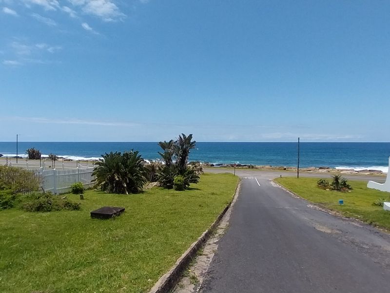 Modern 2-Bedroom Ground Floor Unit with Stunning Sea Views – Steps from Lucien Beach - Photo 2