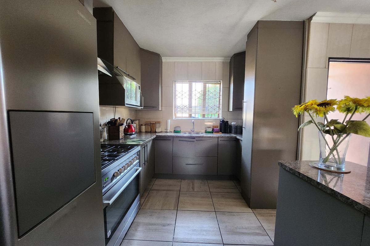 YOUR DREAM HOME! - Photo 3