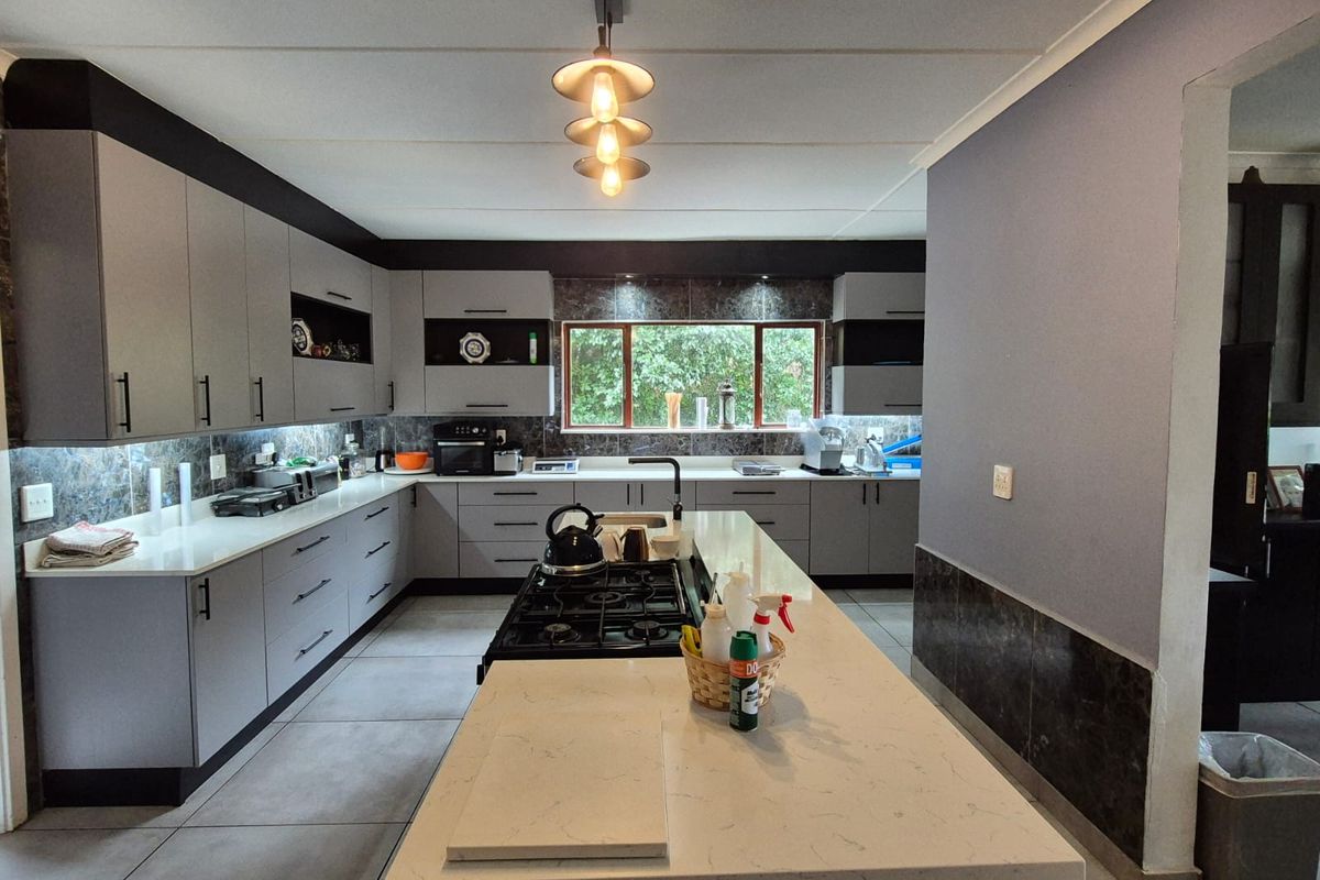 Exceptional Value , Fully Renovated and Priced to Go - Photo 2