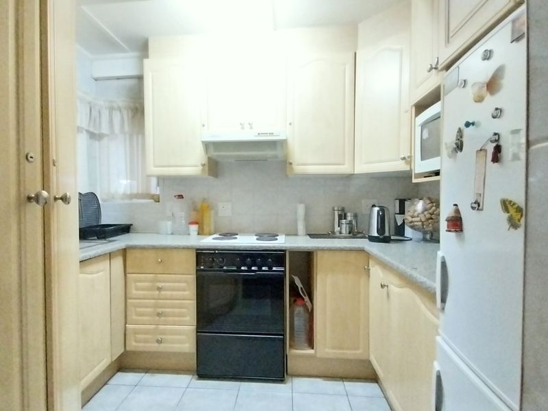 Beautiful and Neat 2-bedroom unit to rent - Photo 5