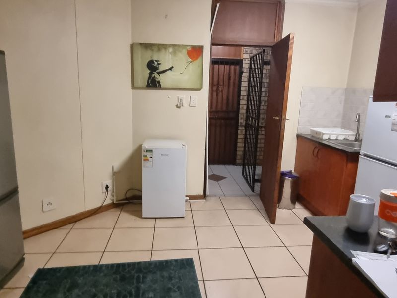 Real Bargain of the New Year! - Photo 5