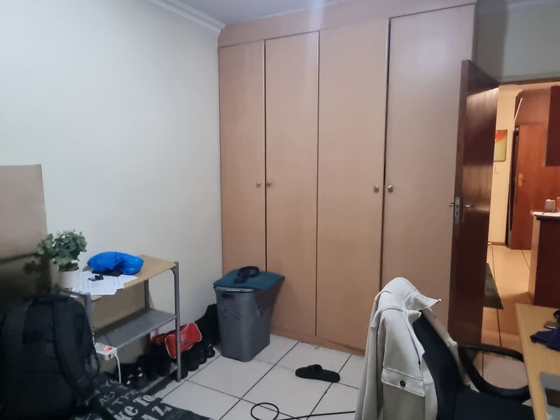 Real Bargain of the New Year! - Photo 7