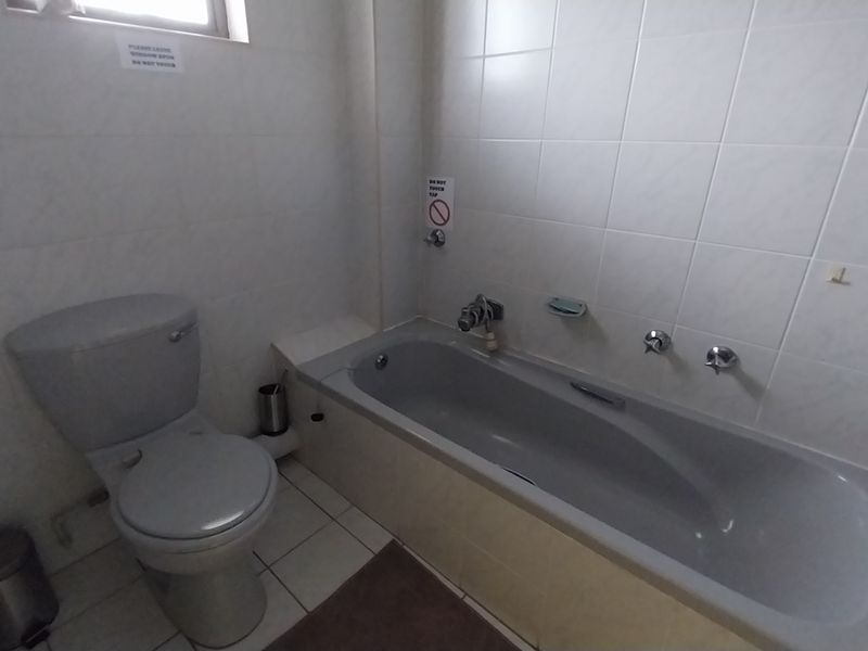 Sea view unit to rent - Photo 9