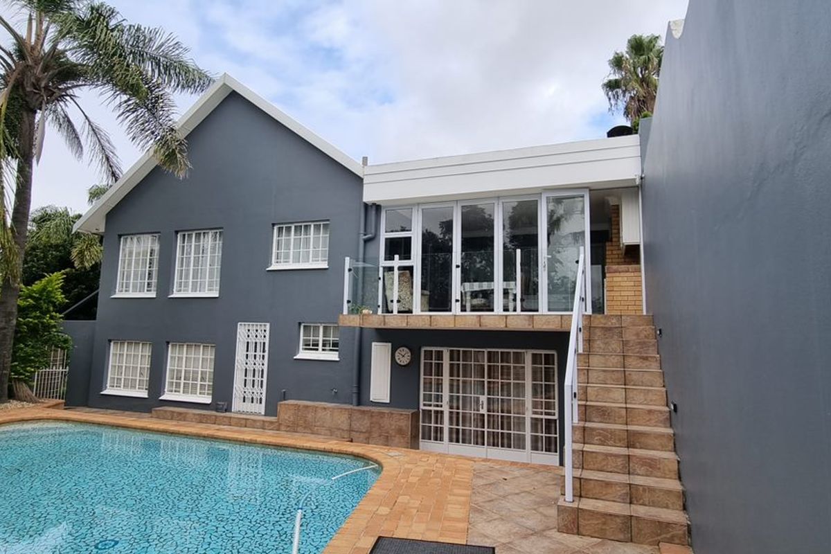 Harcourts Mercantile is thrilled to present your dream home in Nahoon Valley! - Photo 5