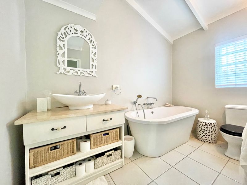 Tranquil Abode - Photo 10