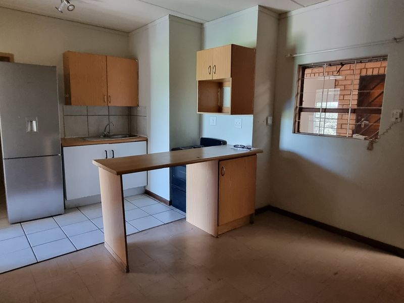 Reduced by Thousands! - Photo 7