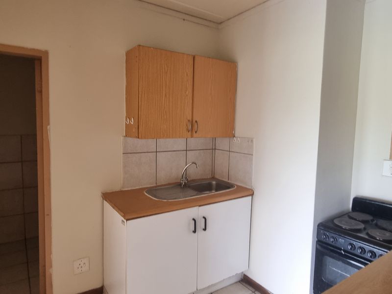 Reduced by Thousands! - Photo 4