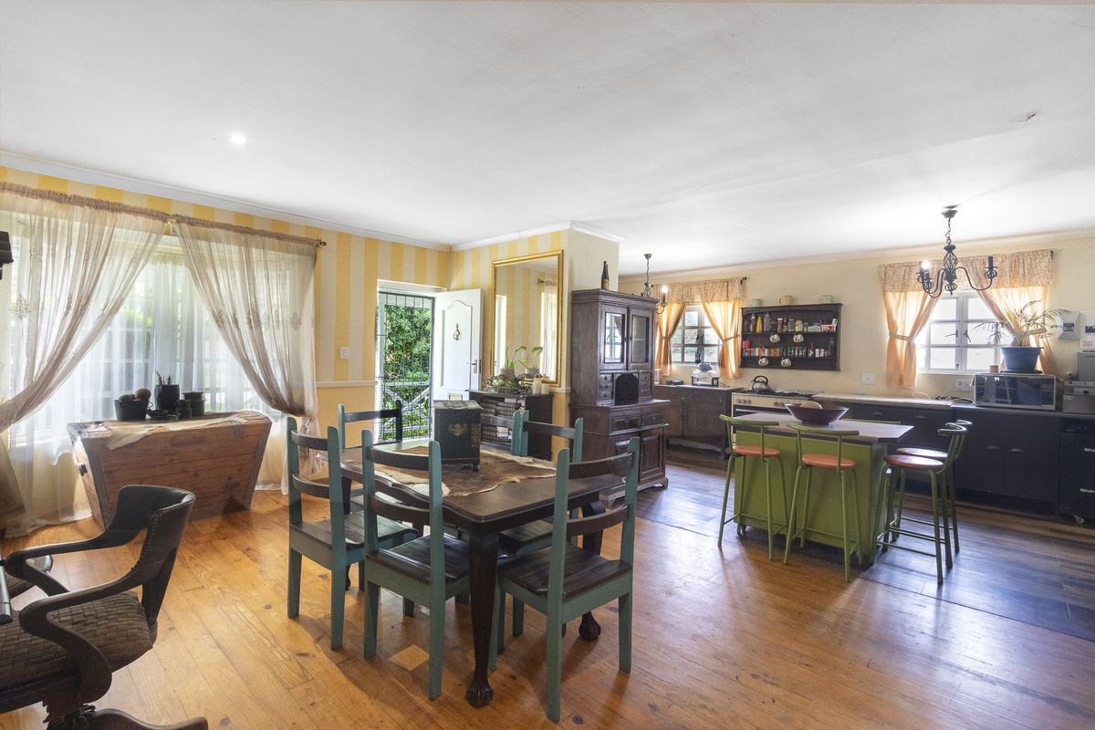 Perfect Family Living Just Steps from Port Alfred High School - Photo 4