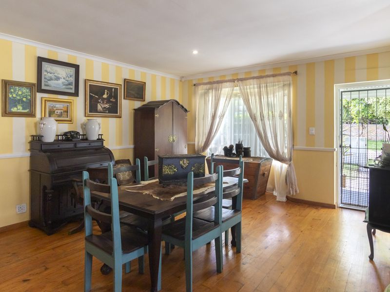 Perfect Family Living Just Steps from Port Alfred High School - Photo 2