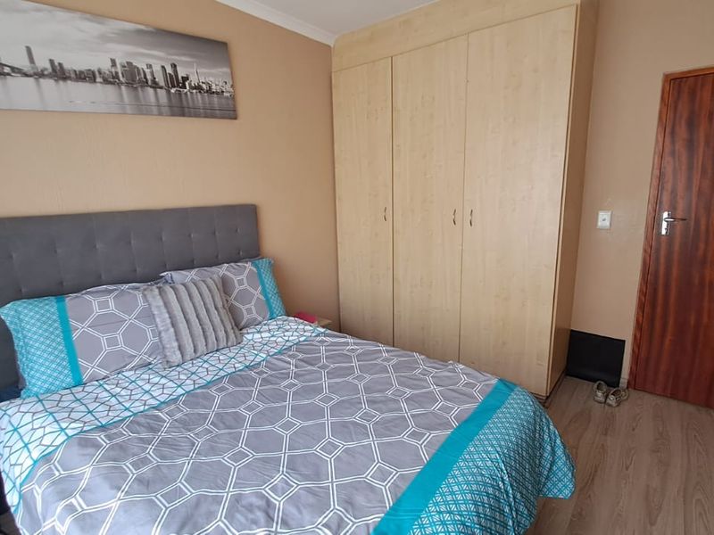 Stunning modern living with convenience and style awaits! - Photo 8