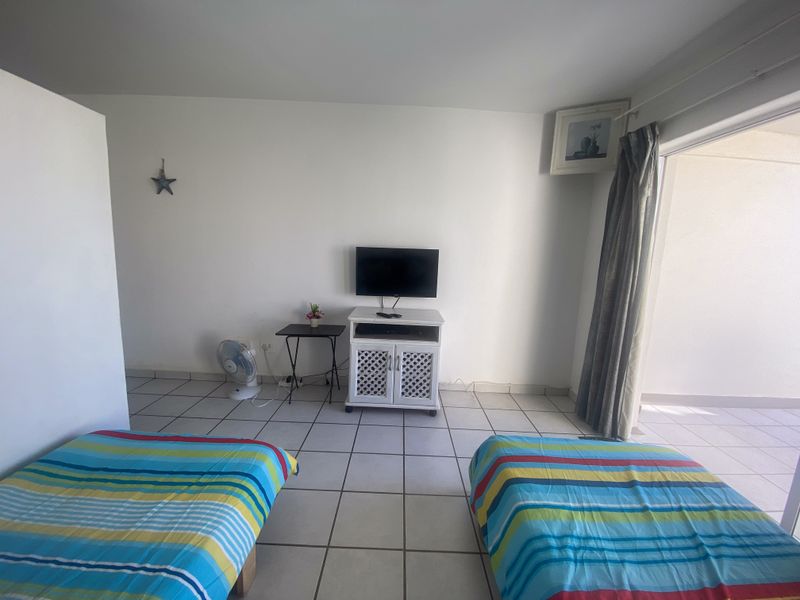 1 Bedroom Unit for Sale in Uvongo Square - Photo 9