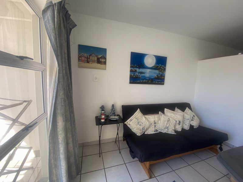 1 Bedroom Unit for Sale in Uvongo Square - Photo 8