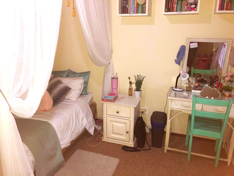 2-Bedroom Townhouse with Full Flatlet, Centrally located - Photo 8