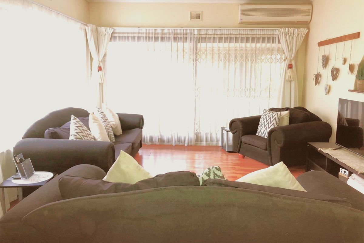 2-Bedroom Townhouse with Full Flatlet, Centrally located - Photo 4