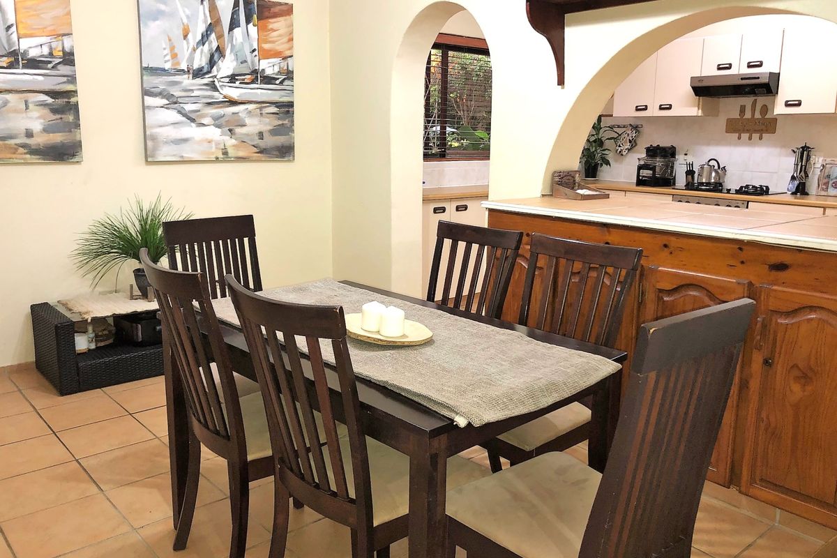 2-Bedroom Townhouse with Full Flatlet, Centrally located - Photo 3