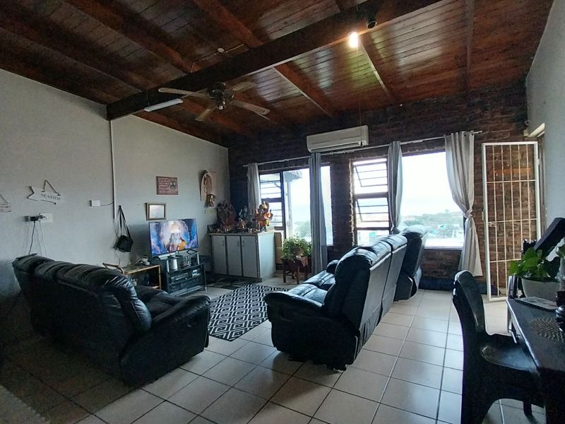 Charming 2-Bedroom Sea View Villa for Sale in Shelly Beach - Photo 10