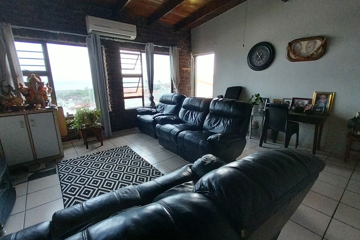 Charming 2-Bedroom Sea View Villa for Sale in Shelly Beach - Photo 2