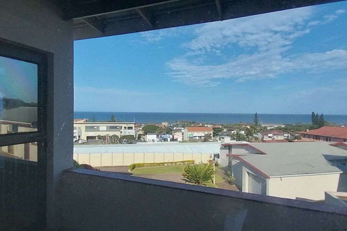 Charming 2-Bedroom Sea View Villa for Sale in Shelly Beach - Photo 4