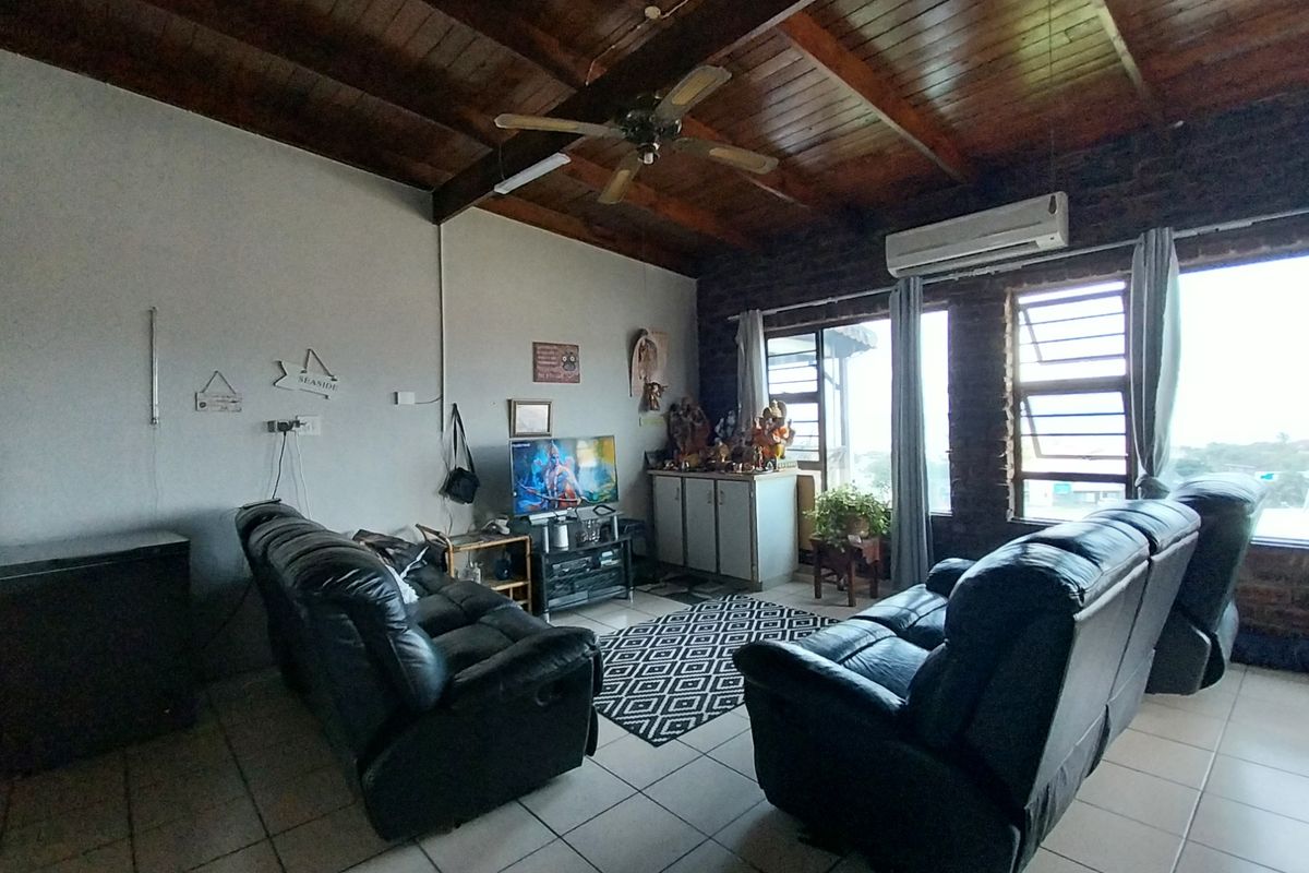 Charming 2-Bedroom Sea View Villa for Sale in Shelly Beach - Photo 3