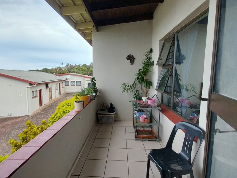 Charming 2-Bedroom Sea View Villa for Sale in Shelly Beach - Photo 5