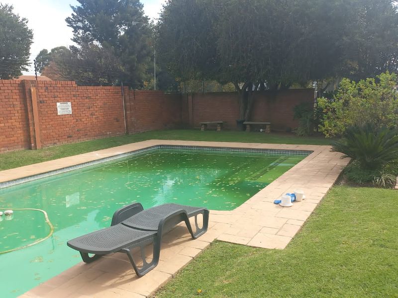 STUNNING DUPLEX TOWNHOUSE - Photo 9