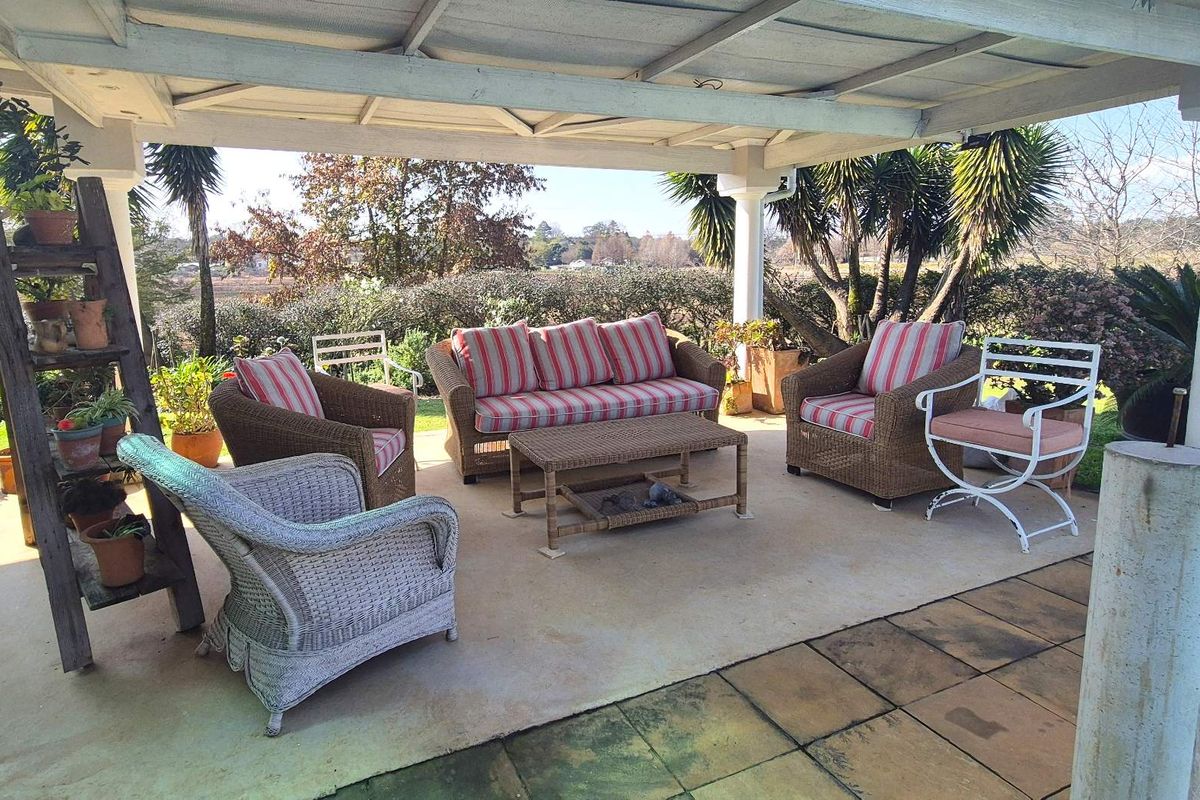 WHERE RETIREMENT FEELS LIKE HOME - Photo 2