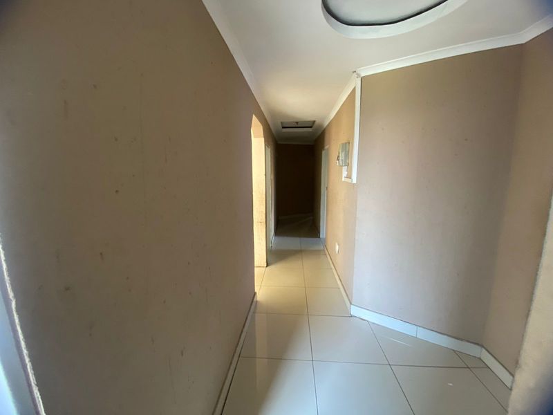 4 Bedroom Family home - Photo 10