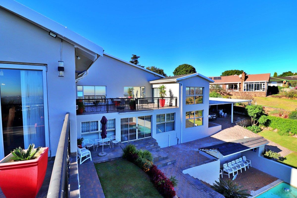 VIEWS FOREVER - Entertainers Dream, Lifestyle home - Photo 5