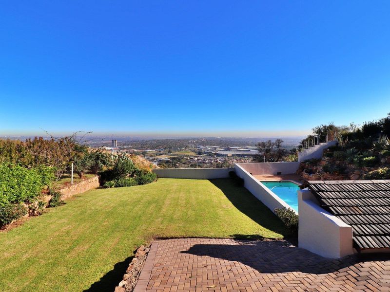 VIEWS FOREVER - Entertainers Dream, Lifestyle home - Photo 6