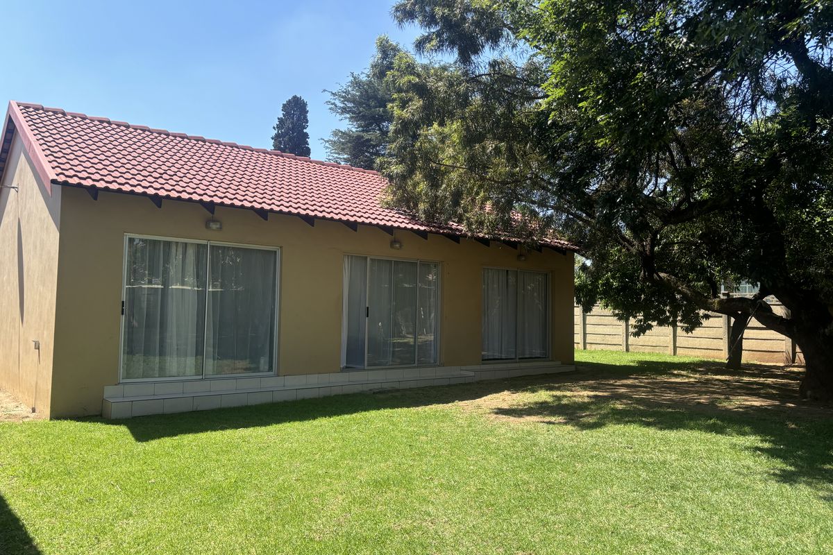 Guest House for Sale - Photo 2