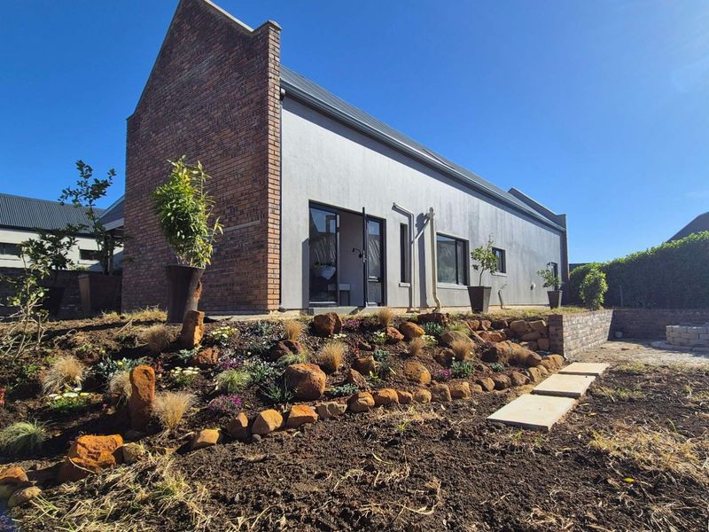 Stylish Home with Loft & Vineyard Access - Photo 3