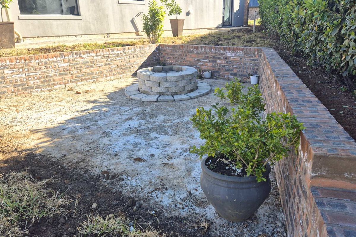 Stylish Home with Loft & Vineyard Access - Photo 5