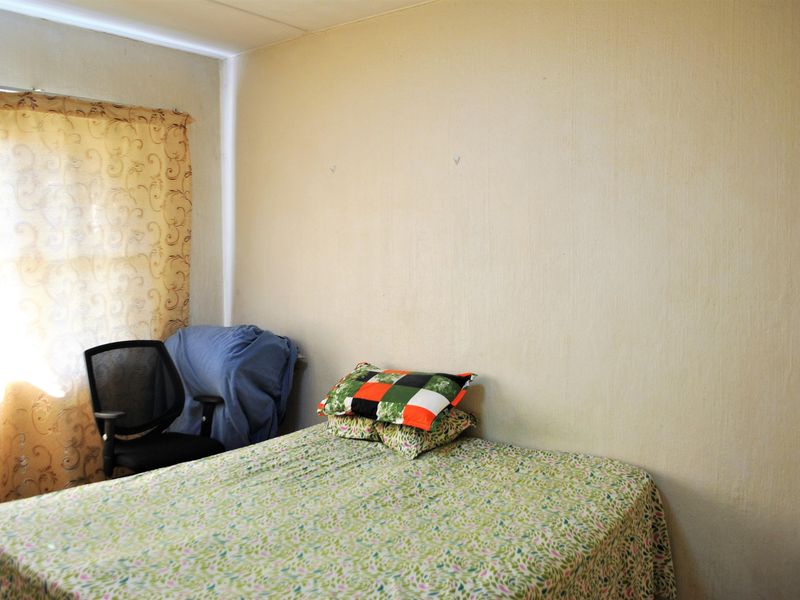 Attractive Ground Floor Apartment in San Martino Complex. - Photo 10