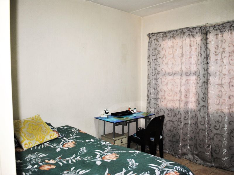 Attractive Ground Floor Apartment in San Martino Complex. - Photo 7