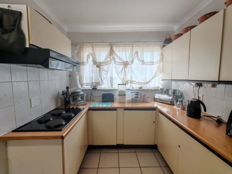 Super neat 3 bedroom house for sale in Sasolburg - Photo 6