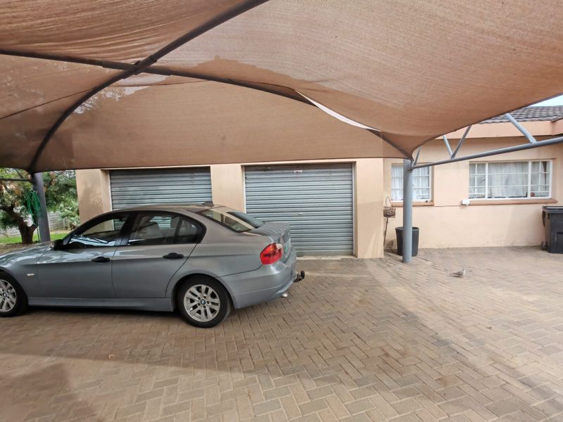 Super neat 3 bedroom house for sale in Sasolburg - Photo 3