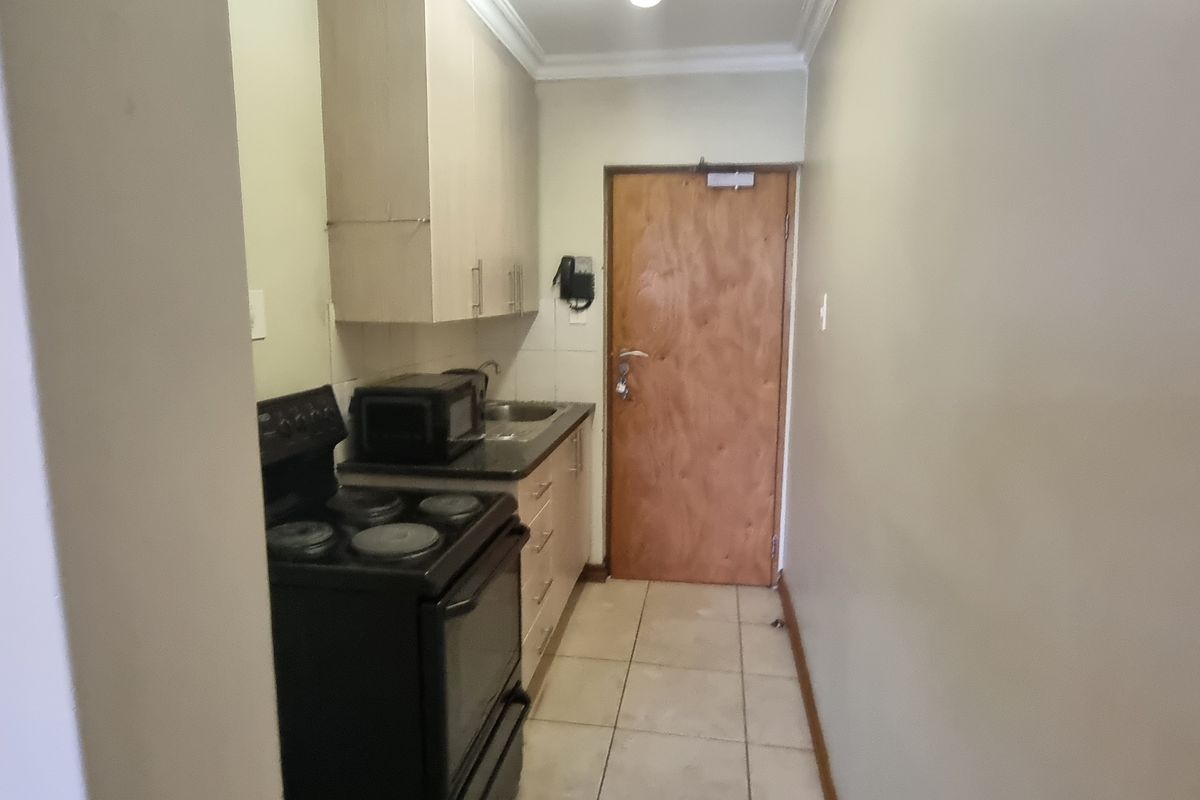 Invest in the Ultimate! - Photo 2