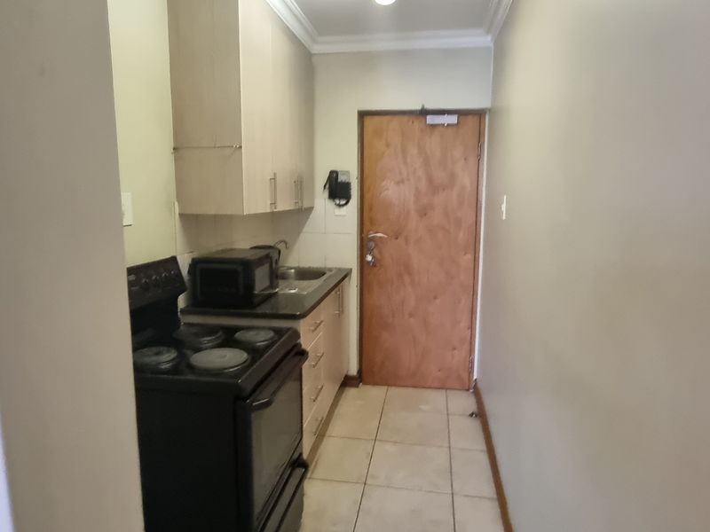 Invest in the Ultimate! - Photo 2