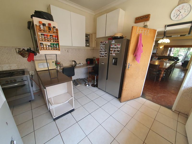 Spacious family home in secure Gated community. - Photo 6