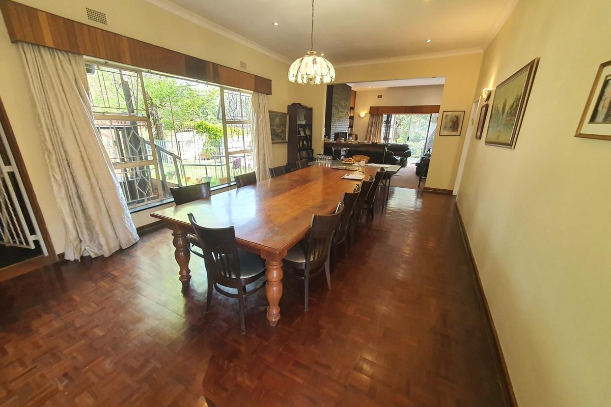 Spacious family home in secure Gated community. - Photo 5