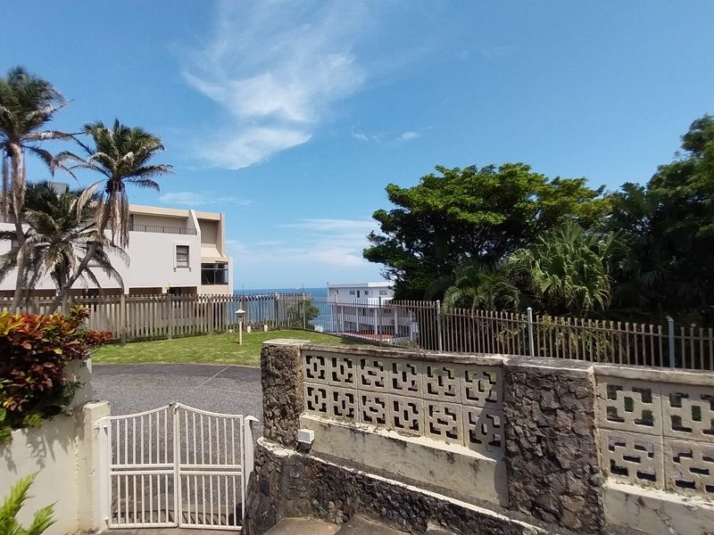Ground Floor Gem in Secure Manaba Complex – Just Steps from the Beach! - Photo 10