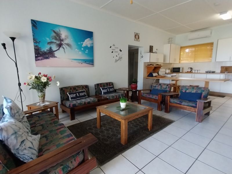 Ground Floor Gem in Secure Manaba Complex – Just Steps from the Beach! - Photo 4
