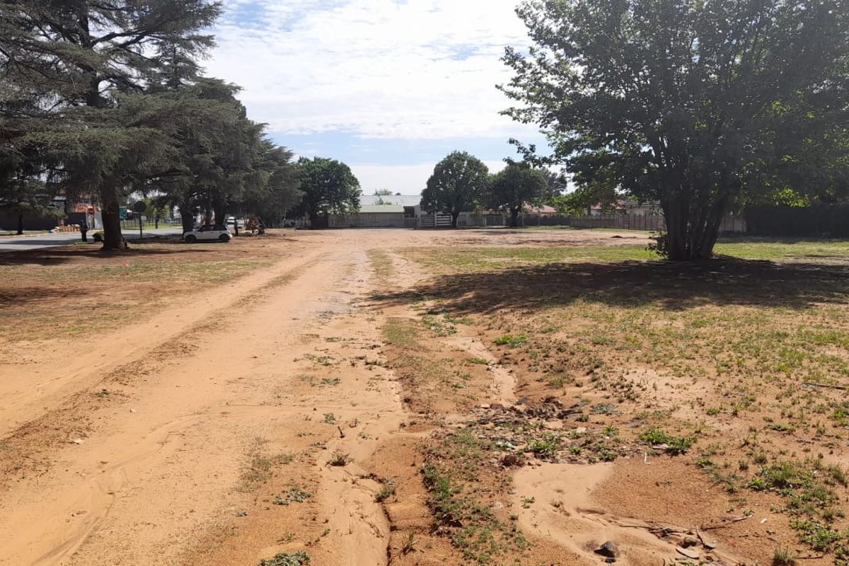 Spacious 14 751 m2 Vacant Land for Sale– Perfect Investment Opportunity (Price Excludes VAT) - Photo 2