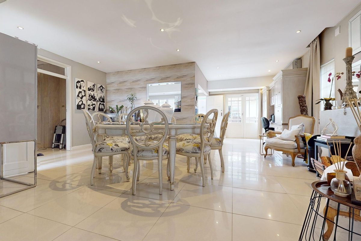 Stunning property in gated community - Dawnview - Photo 2