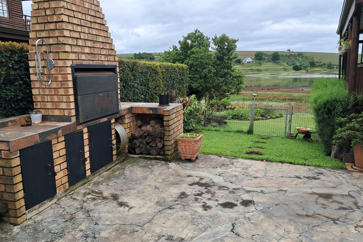 Home in the Peace of the Country - Photo 3