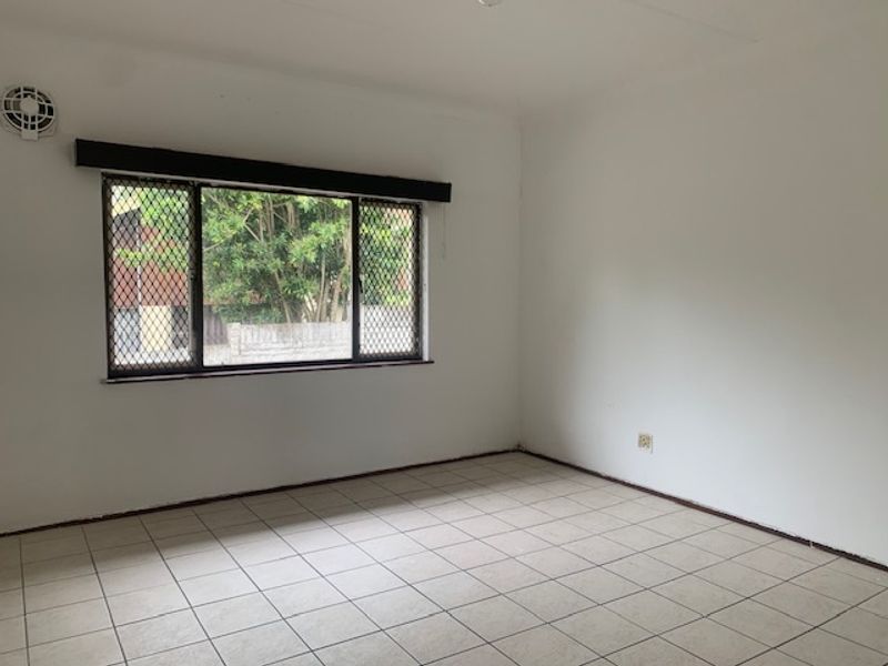 Granny flat on Shared Property in Westville North - Photo 5