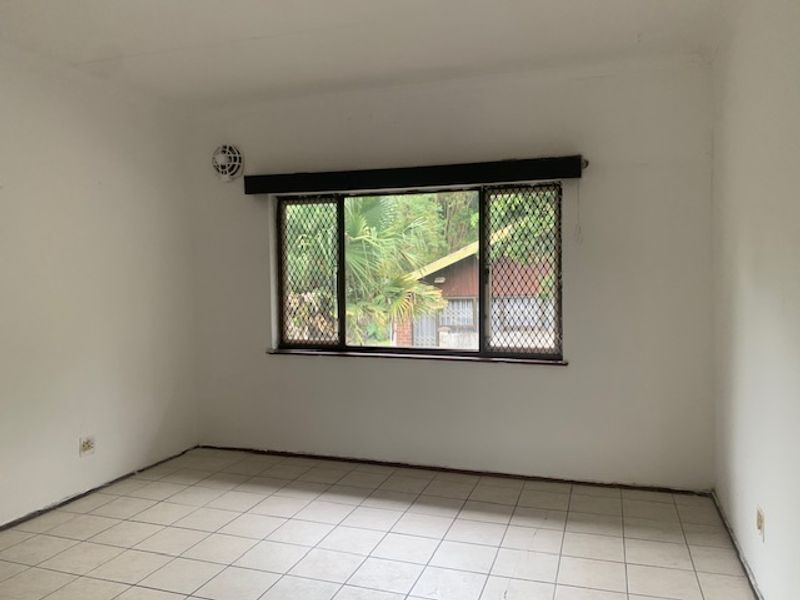 Granny flat on Shared Property in Westville North - Photo 2