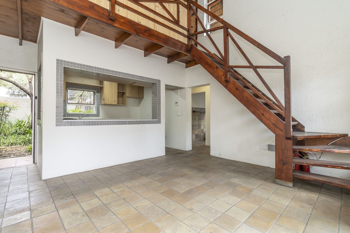 A MODERN 2 BED APARTMENT IN SHARONLEA with the perfect blend of Cozy & Style !! - Photo 2